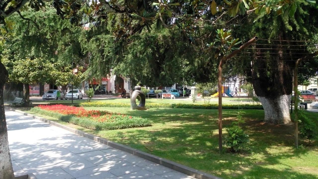 Apartament In The Centre Batum Dış mekan fotoğraf